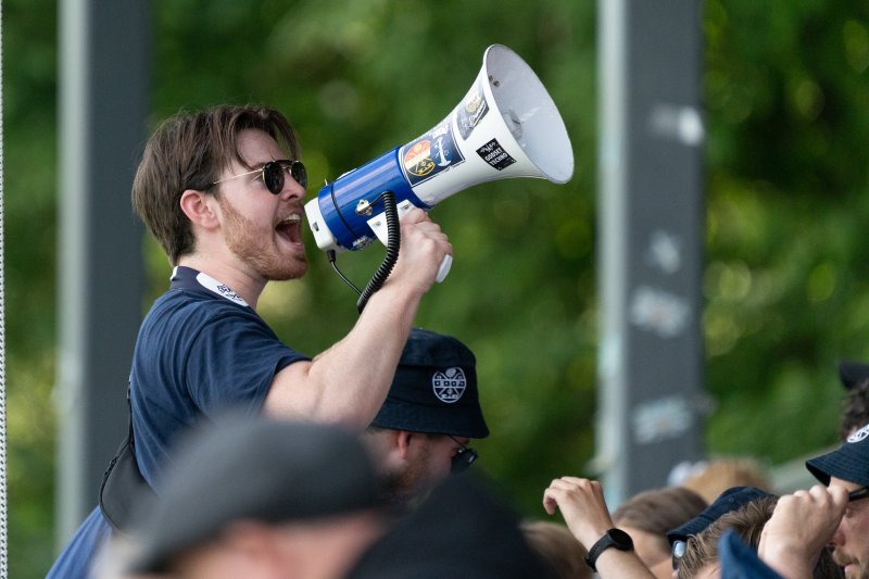 Eduard Werner lover aktivt tribuneliv på søndag. Foto: Børre E. Helgerud